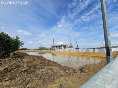 Bán rẻ hơn thị trường 500tr lô góc 150m mặt trục chính gần lục quân 2