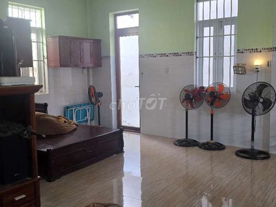 Cho thuê nhà mặt tiền   3 tầng   diên khánh, khánh hòa 1