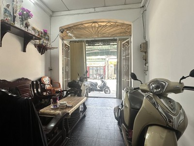 Bán nhà mặt tiền lê sát, p. tân quý gần chợ tân hương giá 6.4 tỷ 2