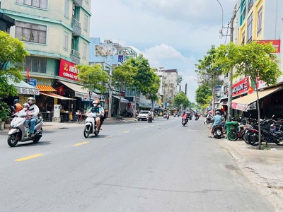 Chdv  huỳnh mẫn đạt - quận 5 - 5 tầng - 7 phòng - 41m2 - 9.7 tỷ 0