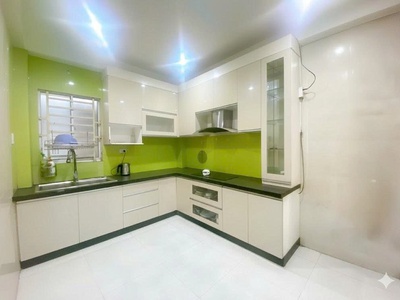 Nhà mặt tiền bàu cát, phường 11 tân bình   dt 57m , ngang 4.1m 1