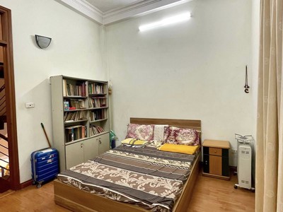 Bán gấp nhà phố khương trung- 41m 5 tầng 5mmt- ô tô vào nhà-gần hồ-kinh doanh. 12,6 tỷ 2