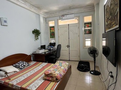 Bán gấp nhà đẹp phố khương đình- 47m 4 tầng- ngõ thông- kinh doanh. hơn 8 tỷ 3