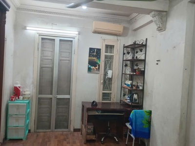 Cho thuê phòng tầng 3 nhà 7 tầng trung kính, cầu giấy 1