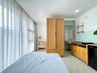 Nhà chdv trung tâm p5 tân bình, gần cmt8, hẻm xe hơi 6m, 5 tầng 2