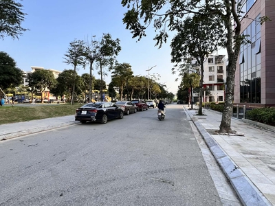 Liển kề khai sơn, lô góc, 3 thoáng, khu vực cực sầm uất, phù hợp kinh doanh, cho thuê 2