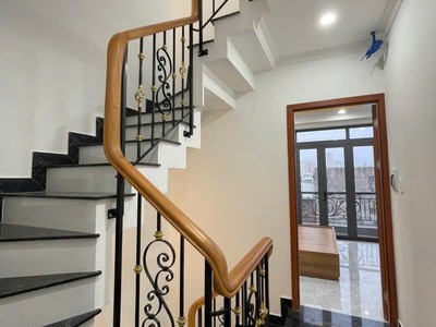 Bán nhà hẻm số 6 đặng văn sâm, phường 2 tân bình  4,5x16m - 3 tầng 1