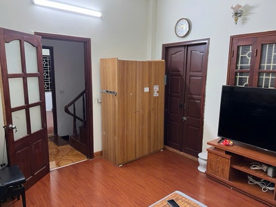 Cho thuê nhà ngõ quan hoa, 45m2 x 3 tầng, 3 ngủ, 11 triệu  clt  - ở gia đình, nhóm bạn 4 người 2