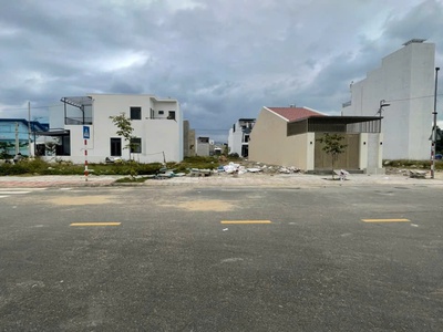 Bán đất mặt tiền đường số 4 tđc ngọc hiệp 107,5m đường 20m hướng nam 1