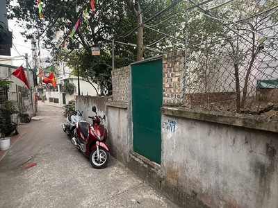 Cán bán 80m2 đất ngọc thụy- long biên mặt tiền 4.5m x 12 tỷ. có thương lượng. 2