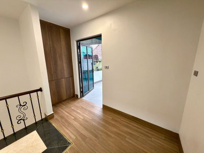 Bán nhà mới- đẹp full nội thất - ô tô đỗ cửa ngọc thụy 32m2 x 5 tầng 9.5 tỷ long biên hà nội. 3