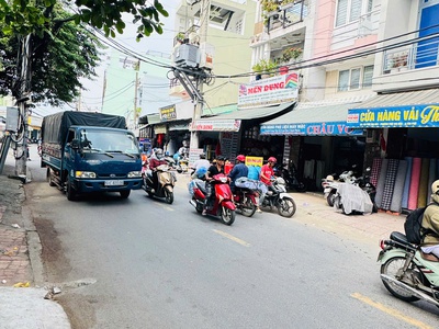 Bán mặt tiền kinh doanh đỉnh dt 4.4/9.5 10 chợ vải phú thọ hòa giá chỉ 9 tỷ tl chủ 1