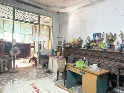 Bán nhà mặt đường nguyễn bỉnh khiêm - gần cầu lạch tray- 76m 2.5 tầng, giá 9.7 tỉ 1