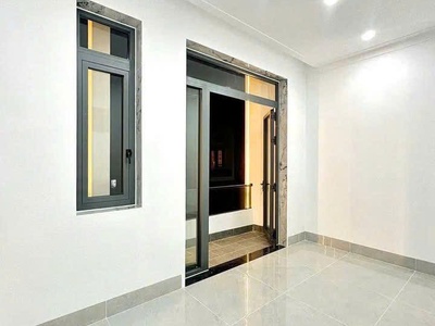 Nhà Sài Gòn SHR đưa trước 450 triệu vào ở 4