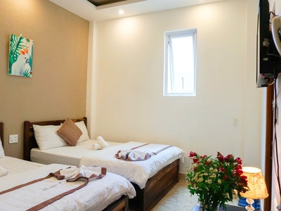 Cho thuê khách sạn 10 phòng có thang máy mặt tiền nguyễn trãi p9 đà lạt giá 32 triệu 1