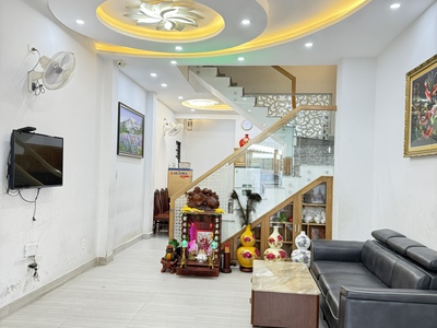 Bán nhà căn góc trung tâm quận 3, cách mạng tháng tám giá 11.8 tỷ 1