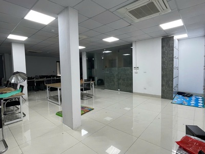 Cho thuê văn phòng 170m  tại ngõ 214nguyễn xiển 2