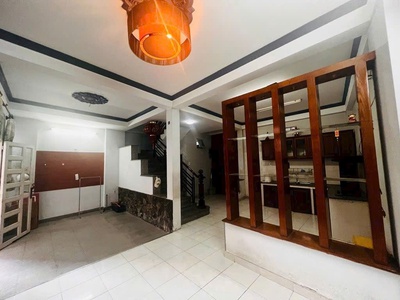 Chính chú nhà 3 lầu - ô tô đõ cửa - ngay kha vạn cân - f liinh trung 1