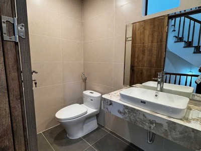 Cần bán 69,3m2 nhà 4 tầng mặt ngõ 142 Lệ Mật. Có quy hoạch mở rộng lên đường 13m 11