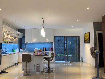 Bán Gấp Biệt Thự Mặt Tiền Hồ Biểu Chánh Phú Nhuận 1