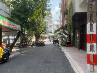 Bán Khách Sạn Đang Hoạt Động Ổn Định Thu Nhập 200tr/thang HXH Nguyễn Hồng Đào 2