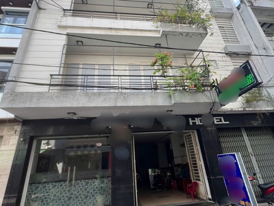 Bán Khách Sạn Đang Hoạt Động Ổn Định Thu Nhập 200tr/thang HXH Nguyễn Hồng Đào 3