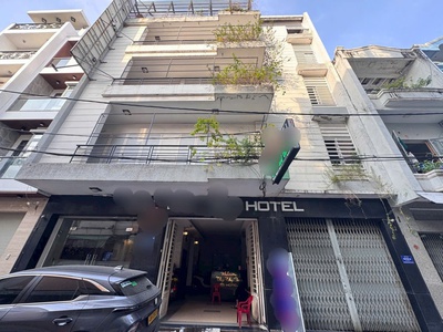 Bán Khách Sạn Đang Hoạt Động Ổn Định Thu Nhập 200tr/thang HXH Nguyễn Hồng Đào 4