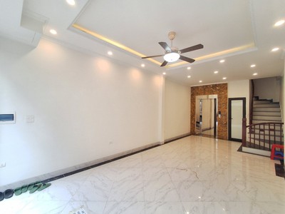 Nhà đẹp fuul nội thất 6 tầng- thang máy nguyễn văn linh 45m2 mặt tiền 4.1m x 11.4 tỷ long biên. 4