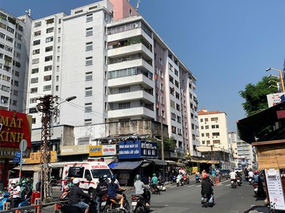 Chỉ 10m ra mặt tiền kd sầm uất gần trần hưng đạo q5- 4 tầng 4 14.2 12 tỷ nhỉnh 1