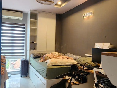 Nhà phố khu trung tâm q10. 2 mặt hẻm thông thoáng. đầy đủ nội thất. khu an ninh, văn minh, yên 2