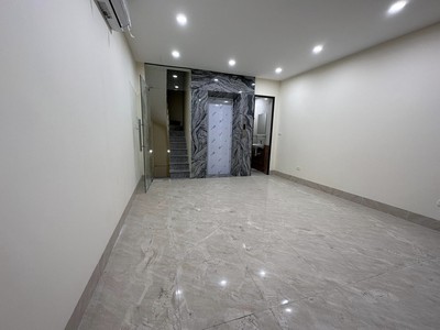 Bán nhà mặt phố thanh xuân 6 tầng thang máy, vỉa hè, oto tránh, kinh doanh, chỉ 15.x tỷ 2
