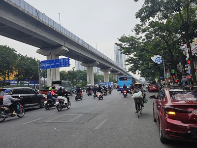Bán nhà mặt phố thanh xuân 6 tầng thang máy, vỉa hè, oto tránh, kinh doanh, chỉ 15.x tỷ 0