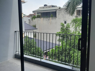 Nhà mới - thang máy xịn - gần phố - đi bộ ra hồ tây - ở và cho thuê dòng tiền tốt 62,7m2 3