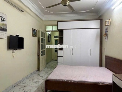 Chính chủ cho thuê nhà riêng 5 tầng trong làng giảng võ - ba đình - hà nội 0