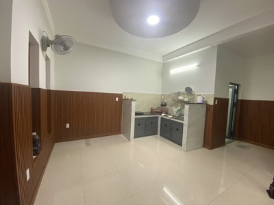 Bán nhà trong ngõ đường số 27, hiệp bình chánh, thủ đức, tp hcm. dt 121m2, 3 tầng, giá 8,7 tỷ, sổ 1