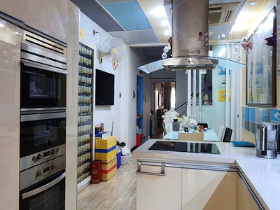 Nhà phố khu trung tâm q10. 2 mặt hẻm thông thoáng. đầy đủ nội thất. khu an ninh, văn minh, yên 4