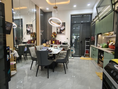 Bán nhà 4 tầng khu phân lô linh đông, gần vành đai 2 chỉ 7,6 tỷ nhà mới vào ở ngay 3