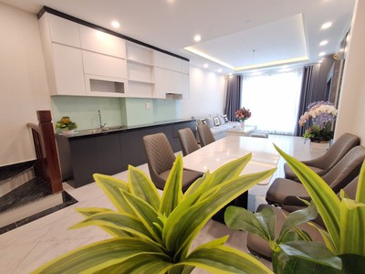 Nhà đẹp fuul nội thất 6 tầng- thang máy nguyễn văn linh 45m2 mặt tiền 4.1m x 11.4 tỷ long biên. 3