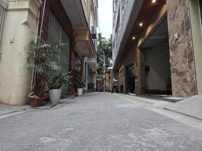 Bán nhà mới phân lô ô tô đỗ cửa full nội thất nguyễn văn cừ-long biên 7 tầng 60 m2 x 21 tỷ. 2