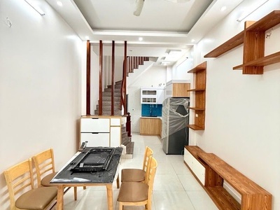 Doãn kế thiện 30m x5 tầng 9,5 tỷ full nội thất,ô tô tránh 30m 4