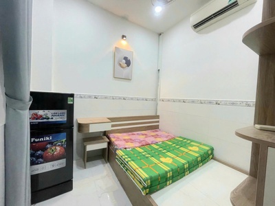 Cho thuê phòng nội thất sẵn   392/8 cao thắng, phường 12, quận 10, tp hcm 0