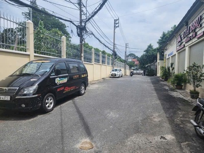 Hàng hiếm thủ đức, 3 mặt tiền hẻm thông - hơn 100m2 - kha vạn cân - linh chiểu 4