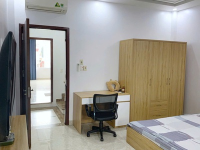 Cho thuê nhà mặt phố Văn Cao, 5 p.ngủ khép kín  65m2 5