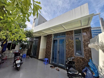 Hiếm nhà mới đẹp dt 179m2, ngay hoàng diệu 2 , f linh chiểu 0