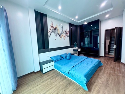 Mặt phố hoa bằng 41m x5 tầng 16,2 tỷ full nội thất,vỉa hè,kinh doanh 3