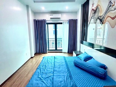 Mặt phố hoa bằng 41m x5 tầng 16,2 tỷ full nội thất,vỉa hè,kinh doanh 0