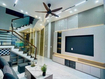 Bán nhà 3 tầng ngõ phố Chu Văn An, ph Quang Trung, TP HD, 51m2, 3 ngủ, 3 vs, chỉ 3.18 tỷ 0