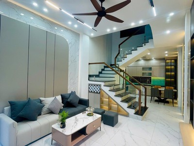 Bán nhà 3 tầng ngõ phố Chu Văn An, ph Quang Trung, TP HD, 51m2, 3 ngủ, 3 vs, chỉ 3.18 tỷ 1