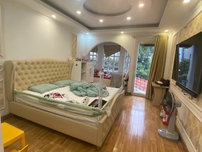 Bán nhà phúc lợi 59.3m    mặt phố   4 tầng   phong cách tân cổ điển 0