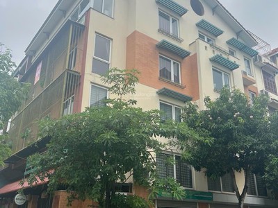 Bán siêu phẩm biệt thự căn góc 541 bát khối, long biên 175.5m2, 6 tấng, 10pn, 6wc, 45 tỷ 1